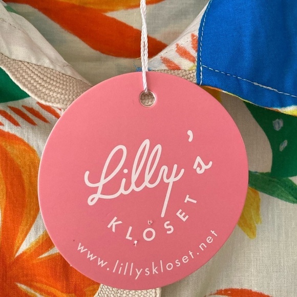 Lilly’s Kloset NWT Floral Hawaiian Print Blouse Top with Contrast Trim - Picture 9 of 11